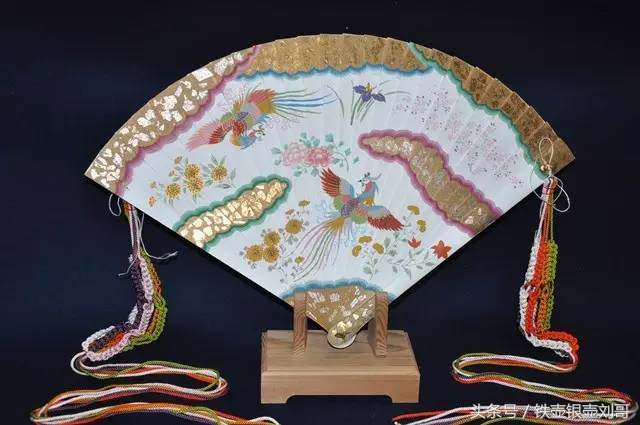 「日本风物」扇子，在日本玩出了“花样”做出了“高度”
