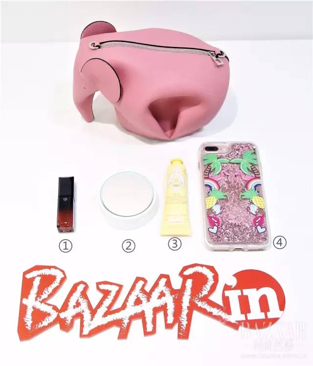 带“大象”上街，牵“骆驼”溜马路！有没人管呀？