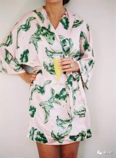 200元左右的女人衣服,200元以上女士服装