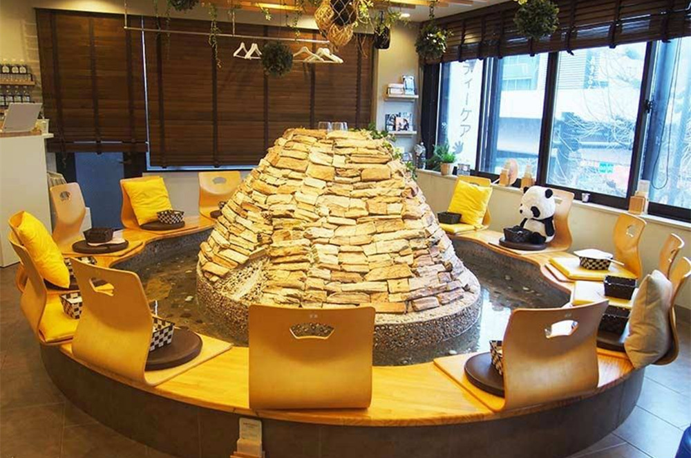 旅行向丨带你走进日本女仆咖啡屋及足浴咖啡馆