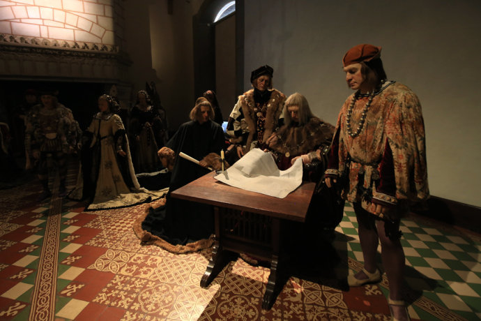 卢瓦尔河城堡简介,卢瓦尔河谷城堡位置在哪里