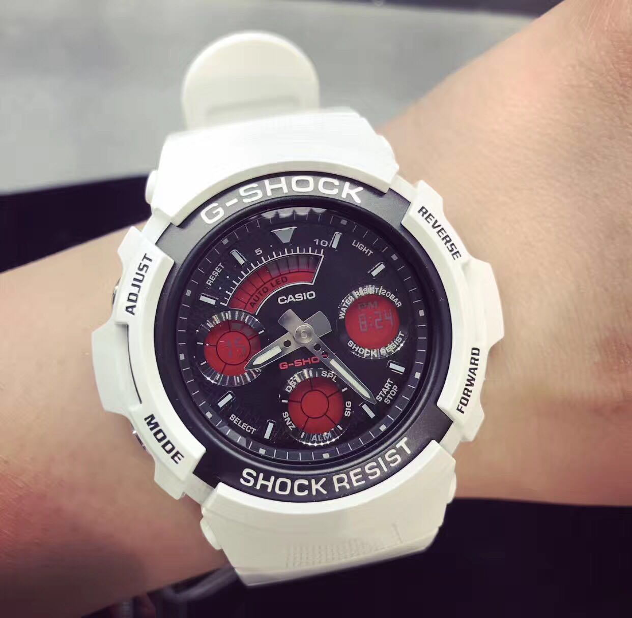 时尚手腕带,小众显瘦时尚轻奢时装