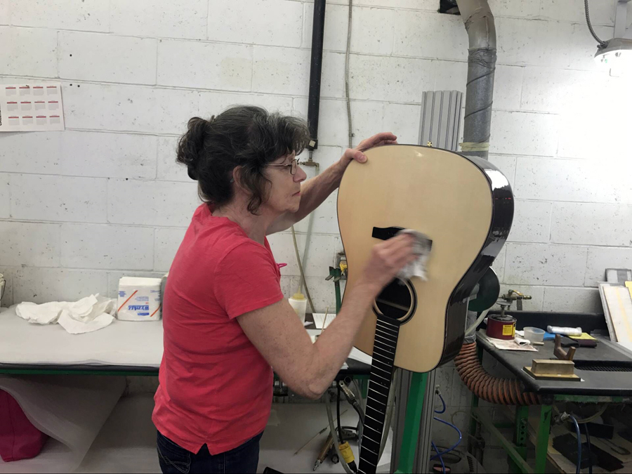 极速快报：弘力乐器2017加拿大Godin吉他工厂参观第一天精彩视频