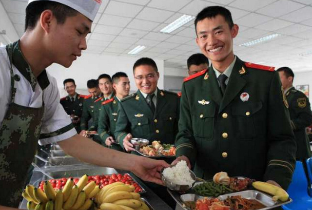 各国军队伙食对比泰国,中国韩国军队伙食对比