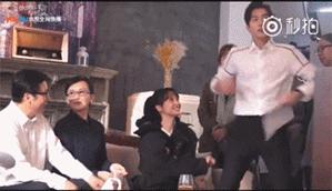 杨洋私下是什么样子的,颜值与风度并存的杨洋