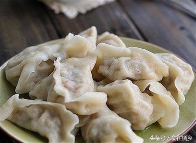 包菜肉馅饺子馅料怎么调的最好吃,韭菜馅饺子馅料要怎么调制才好吃