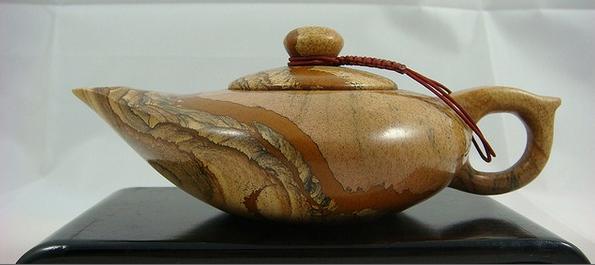 钛茶具和陶瓷茶具哪个好,纠结紫砂茶具和汝窑茶具