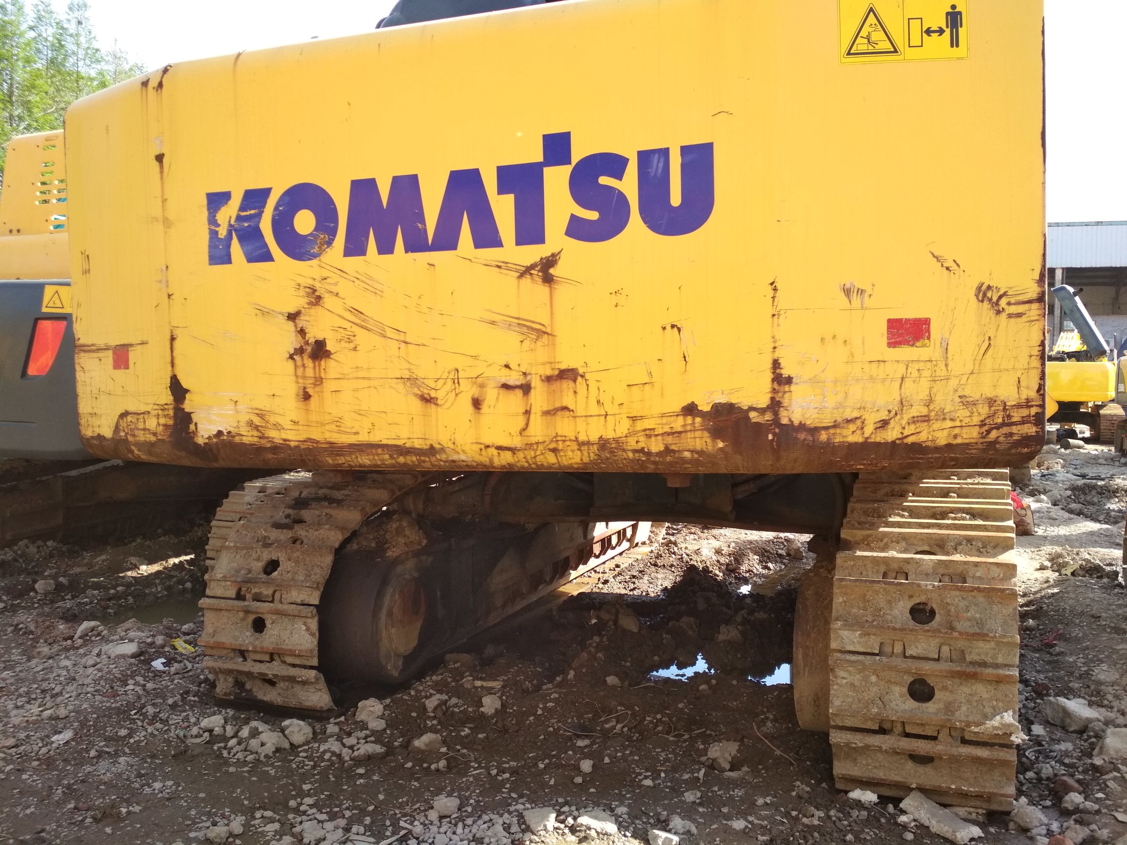 二手挖掘机分析,二手小松110挖掘机