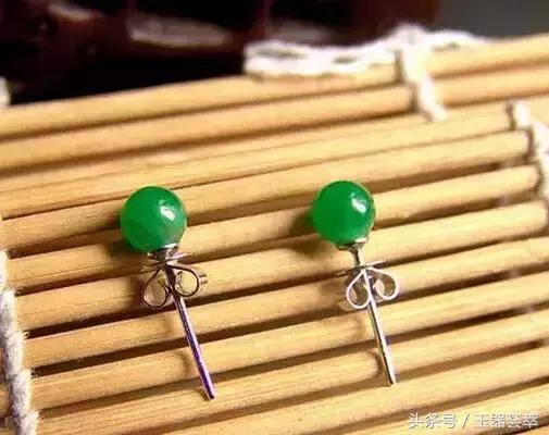 翡翠镯子断了上海哪有修复的,翡翠玉镯断了还值钱吗