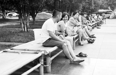 夏天乘凉用的竹床,还记得有竹床的夏天吗