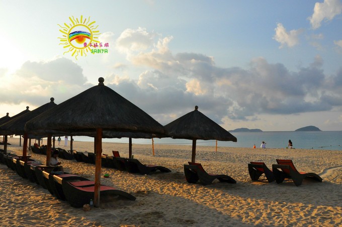 跟着大海去旅行三亚,记录旅行时光娃带老妈三亚看海