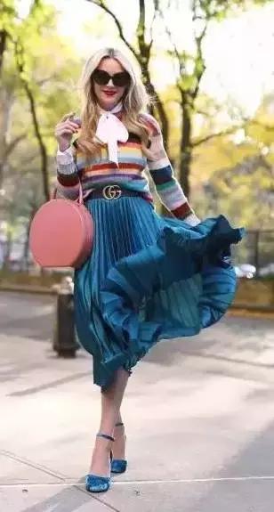 2017年流行色草木绿的时代背景 (最难穿的绿色竟成2018年度流行色)