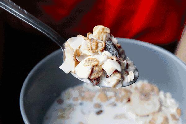 减肥期间应该选择哪种燕麦最好,燕麦测评一减脂就该选这些燕麦