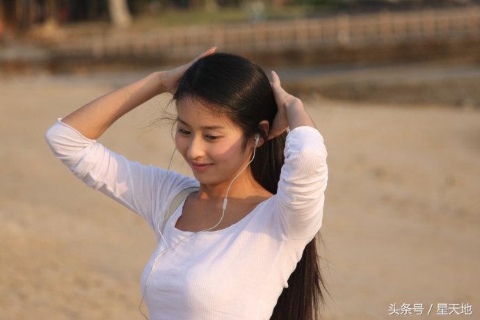 从最丑的“*妇情**”,脱变成为天才设计师,颖儿的星路并不是很顺利