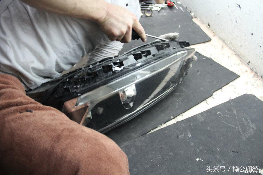 告别蜡烛灯!大灯加透镜以后再也不担心走夜路了!