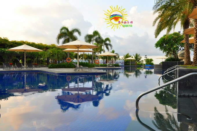 跟着大海去旅行三亚,记录旅行时光娃带老妈三亚看海