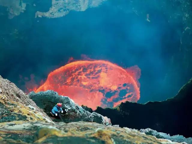 没看先给六颗星，中国人不敢干的事这对情侣全干了