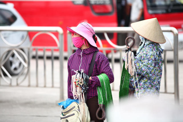 下龙湾小商品,去越南下龙湾必买东西是什么