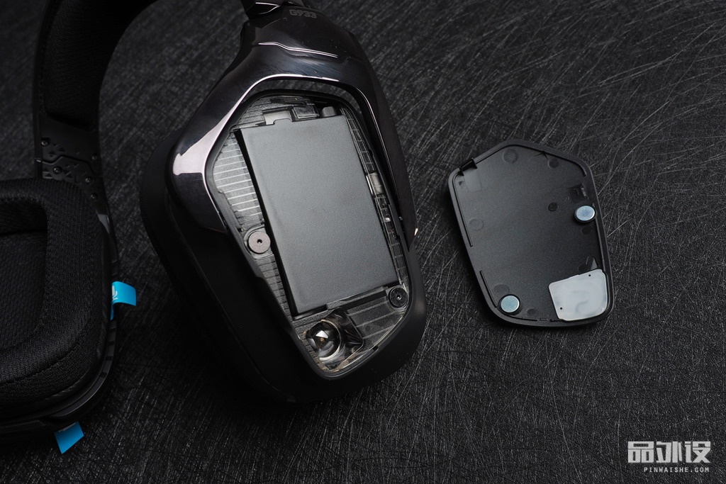 罗技g933的耳机接收器通用吗,罗技g933s耳机开机灯亮一下就灭