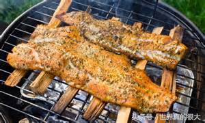 这两个岛有性别，一个是男人岛，一个是女人岛，如今却混了