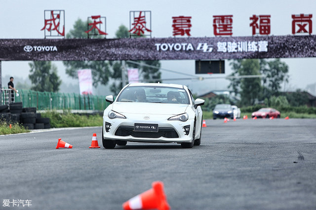 椹鹃┒涓扮敯86,涓扮敯86椹鹃┒鏁欑▼