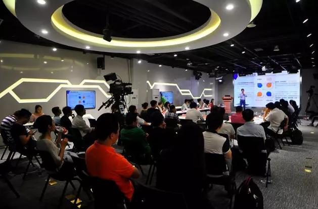 物筹盒子、物筹之家联袂角逐“番钛客2017金融科技双创大赛”