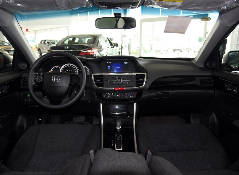 2016年雅阁2.0舒适版驾驶感受,2016款雅阁2.0舒适版功能介绍