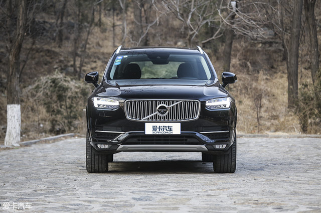 大众途锐对比沃尔沃xc90,大众途锐越野测试xc90