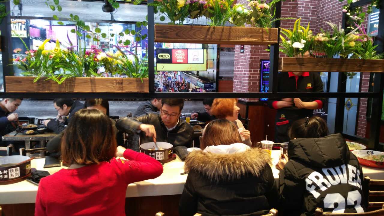 复旦才子完整视频,复旦才子在家混吃等死