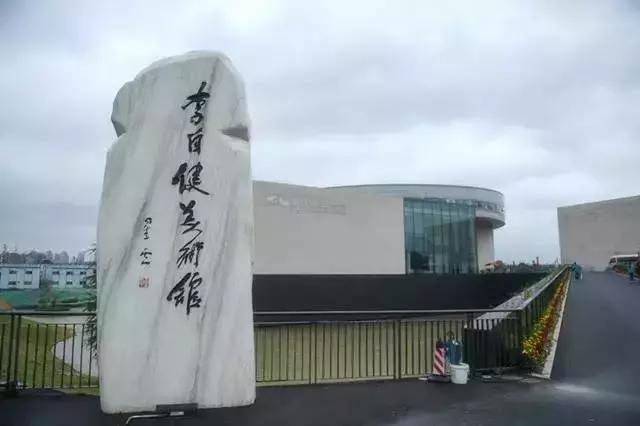 长沙ifs地标打卡地点,长沙湘江边的地标建筑