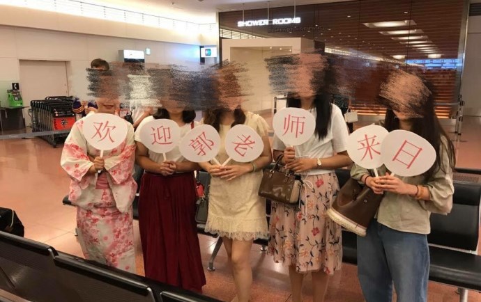 被狗咬了一口还要咬回去吗,狗咬你的时候千万别咬回去