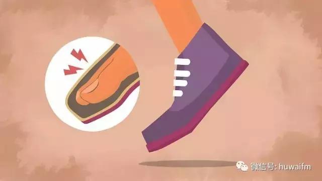 脚上长了水泡怎样才会好得快,一只脚上长水泡是什么原因引起的