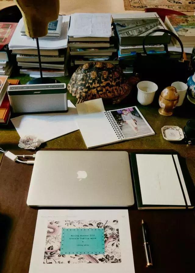 gucci华丽复古,gucci惊艳时尚圈