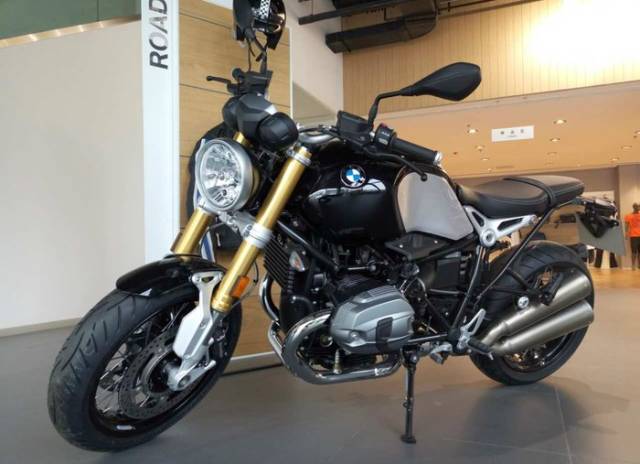 谷仓里找老车,谷仓里找老爷车