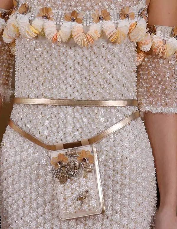 苹果呸来了|我把手机弄那么好看，就是为了这装逼一刻