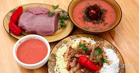 德宏目瑙纵歌节日,德宏目瑙纵歌节12月