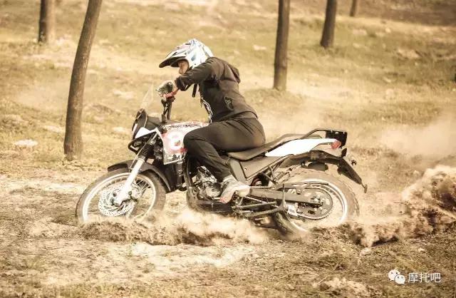 阿普利亚terra150adv测评,apriliaterra150怎么样