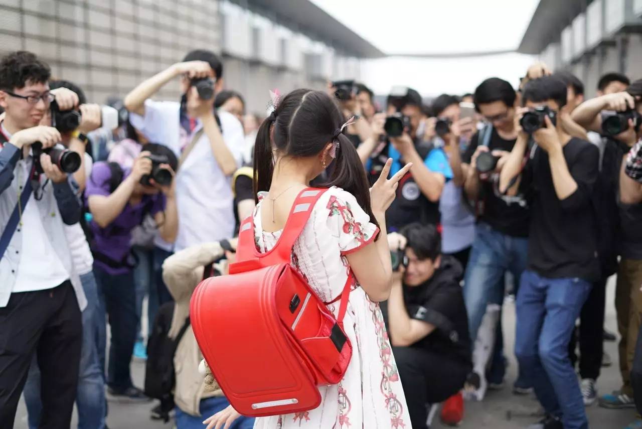 哗众取宠漫展,广州漫展哗众取宠