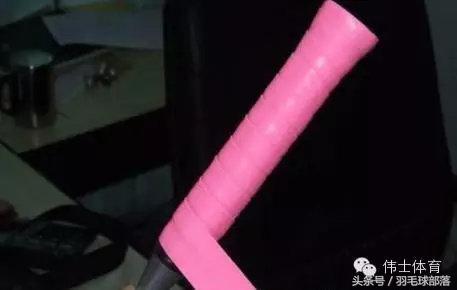 羽毛球杆吸汗带怎么缠,缠羽毛球拍手胶正确方法