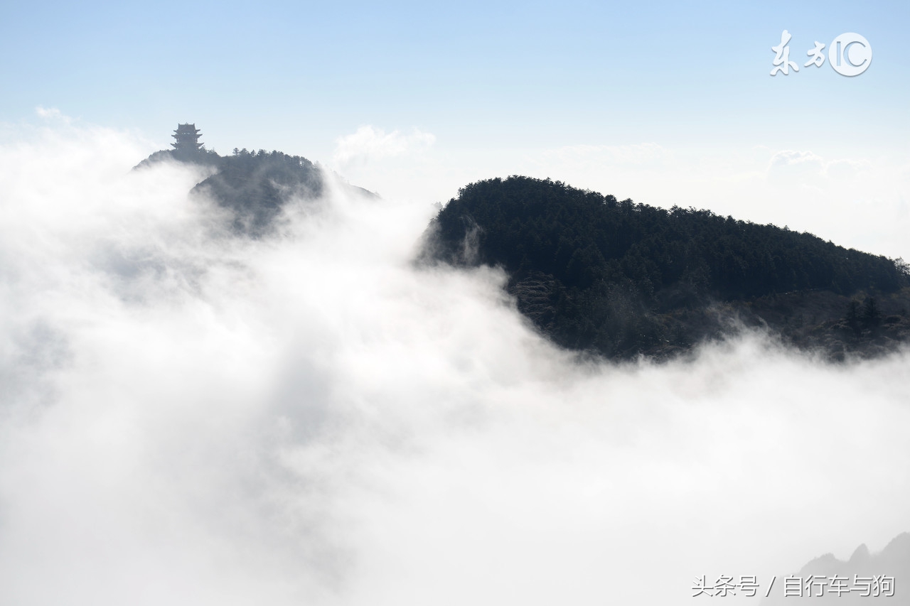 三大家一起游峨眉山,23岁女生独游峨眉山失联