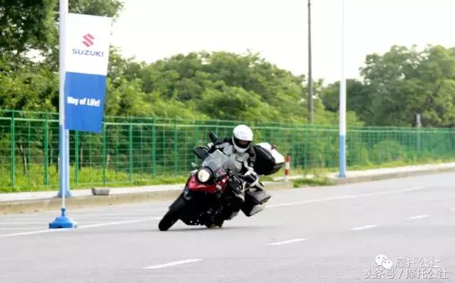 豪爵tr300好还是豪爵铃木dl250好,豪爵铃木dl250和无极ds525x哪个好