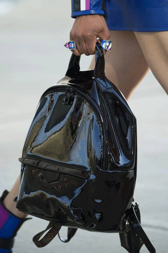 男士穿搭|雨天带上这3件宝贝,姑娘甩掉*博兰**基尼非要和你走