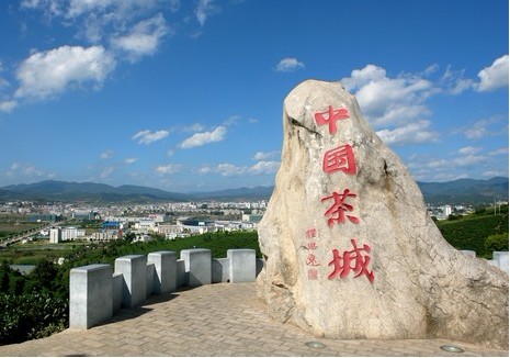 去云南旅游买的玉镯子是真的吗,去云南买玉手镯是真的吗