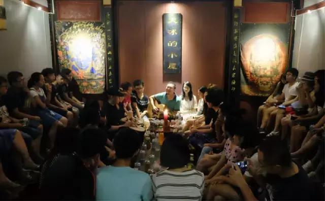 丽江这些有故事的小店,和那些江湖中的人!