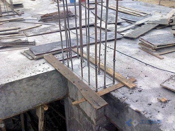 建筑楼板开裂,建筑工程楼板裂缝问题分析