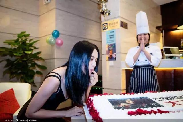 他辞了10年高管工作，开了家外卖蛋糕，日销逾千单！连姚晨、何炅都为其点赞！