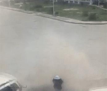 妈妈有人打你儿子你会怎么办视频,妈有人打我