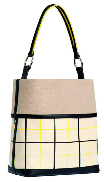 泳衣怎么穿休闲优雅秀出秀美气质,海边遮肉泳衣高级感