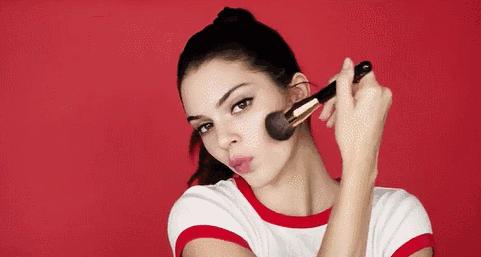 你知道吗，底妆决定了精致妆容的80%？！上底妆最容易踩的雷区，看完这篇和雷区说拜拜