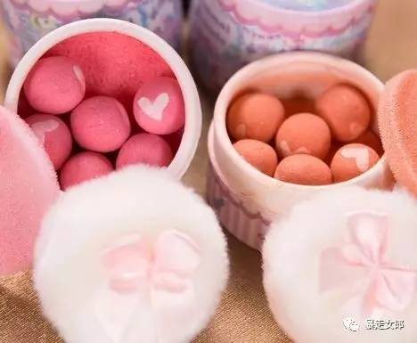 男生也可以看(追女秘诀)!国内外网红模特都喜欢的高颜值化妆品系列,价不在高有颜则好